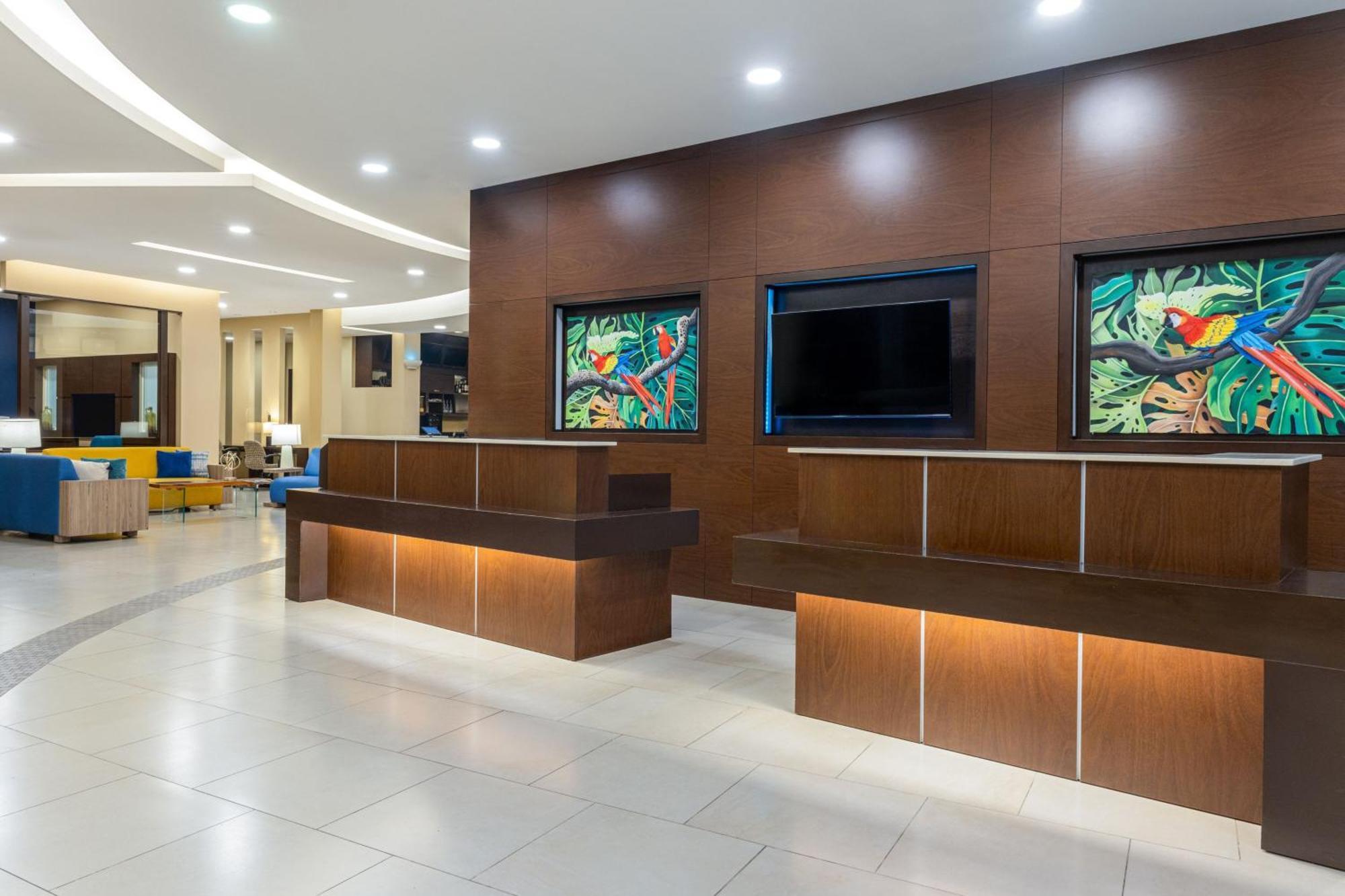 Hotel Courtyard By Marriott San Jose Airport 3*