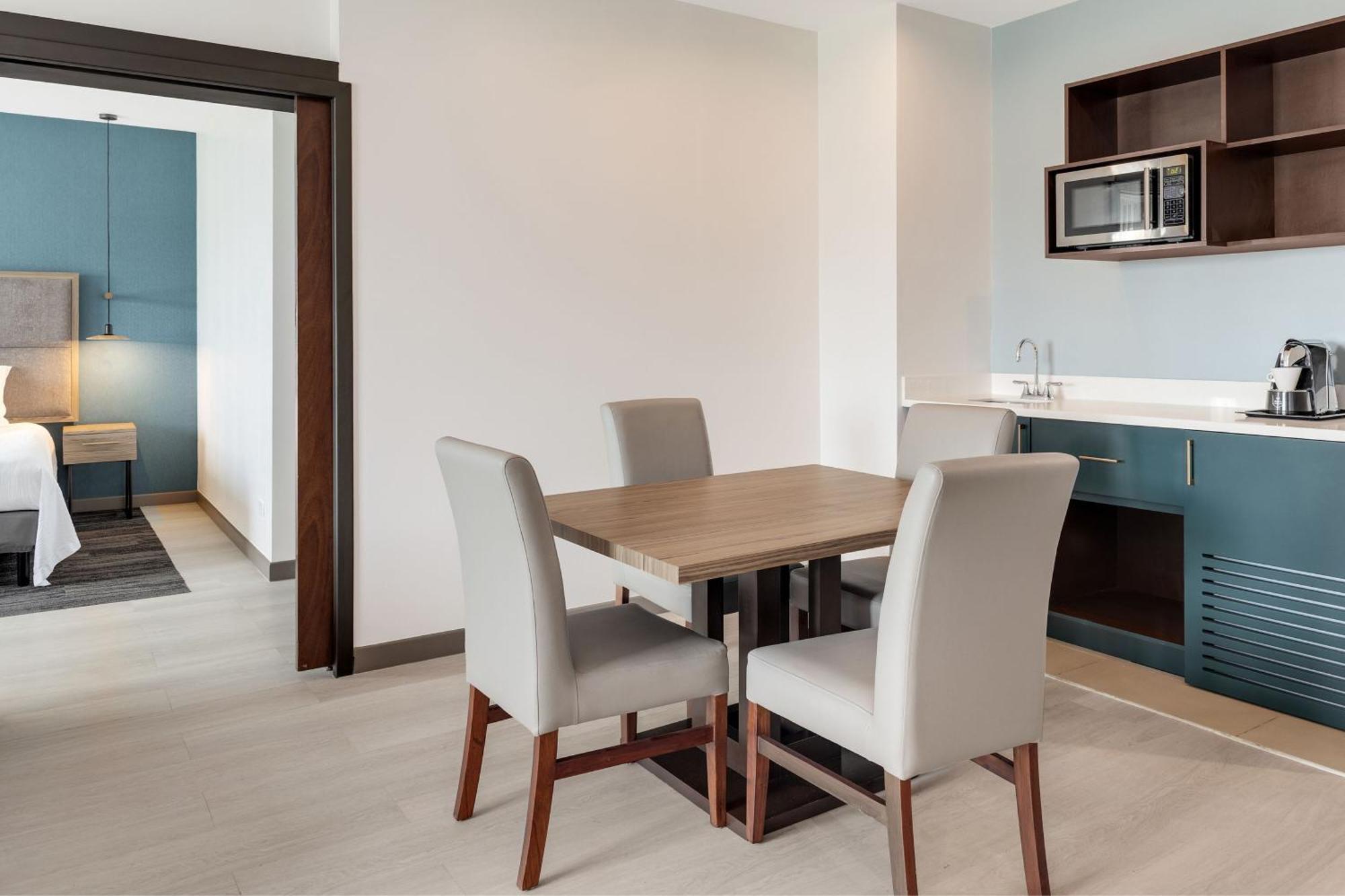 Courtyard By Marriott San Jose Airport 3*